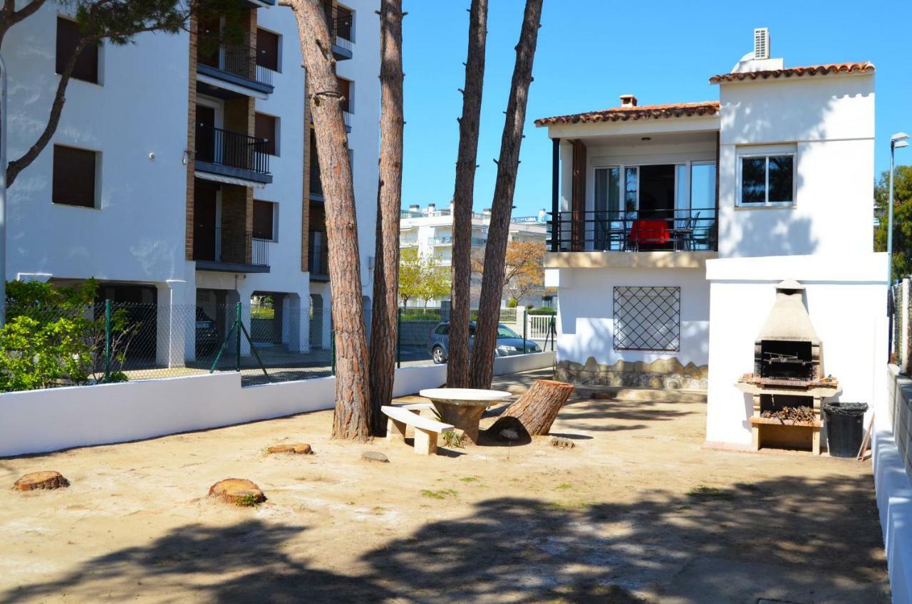 La Torre - Villa Rosamar Beach Cambrils Exterior foto